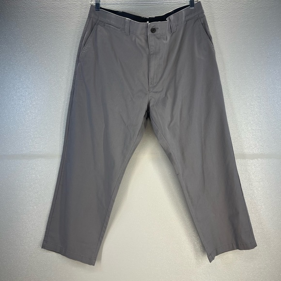 NWT Amazon Essentials Men's Classic-Fit Casual Stretch Chino Pant 44W X 28L - Picture 5 of 17